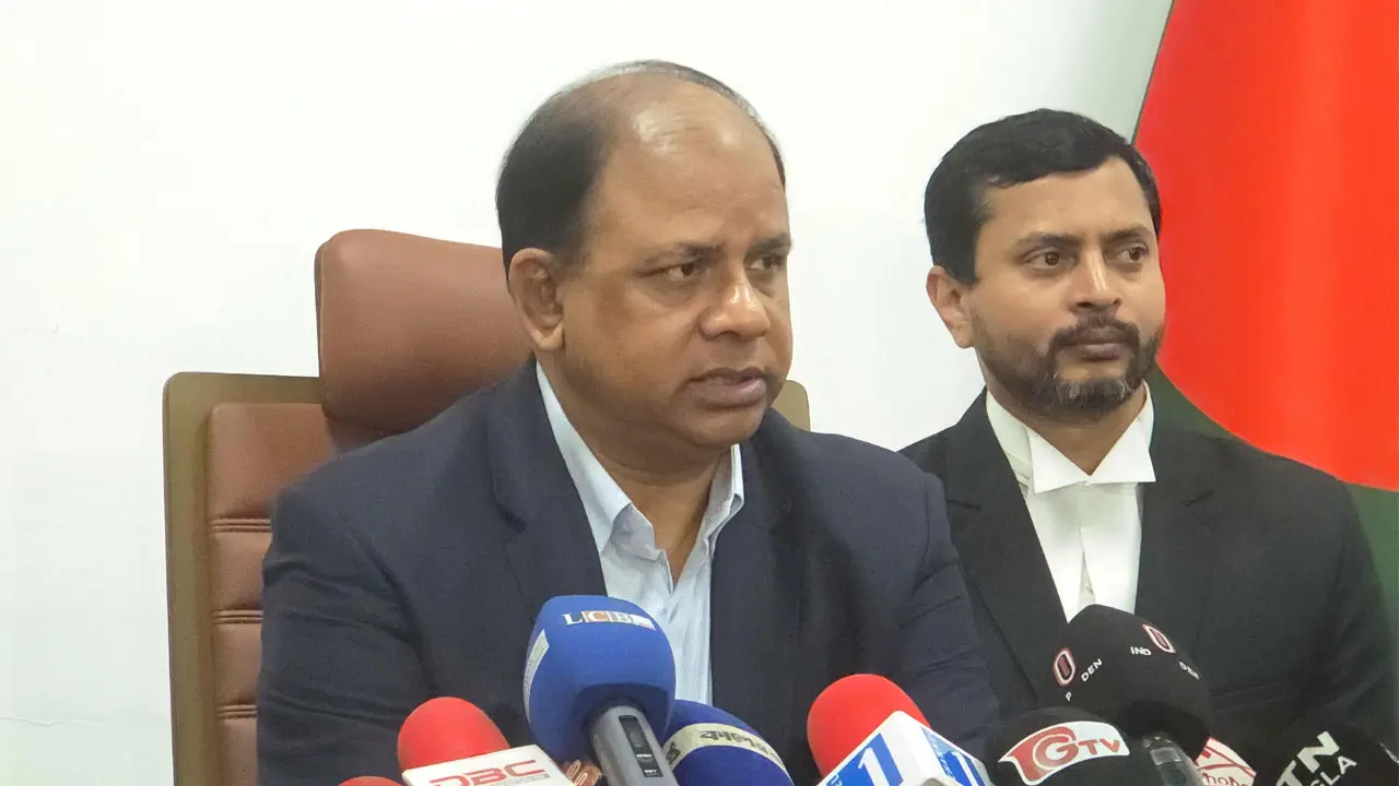 সাক্ষীদের ভয়ভীতি দেখিয়ে বিচার বাধাগ্রস্ত করা যাবে না : চিফ প্রসিকিউটর