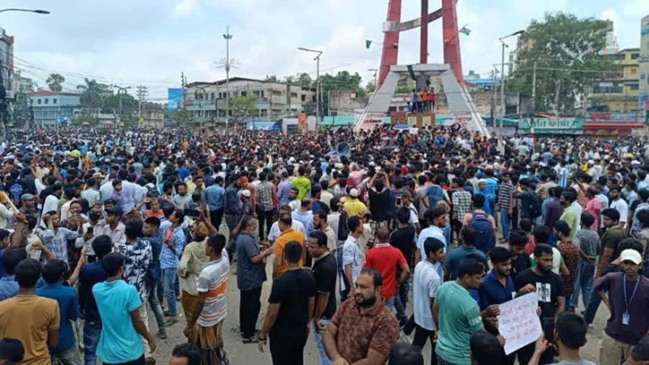 ‘হাসপাতালে গিয়ে দেখি স্বামীর লাশ, শরীরে ছিল আঘাতের দাগ’