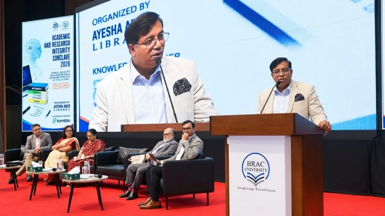 বিশ্ববিদ্যালয়ে এআই ব্যবহারে নীতিমালা তৈরির পরামর্শ ইউজিসি চেয়ারম্যানের