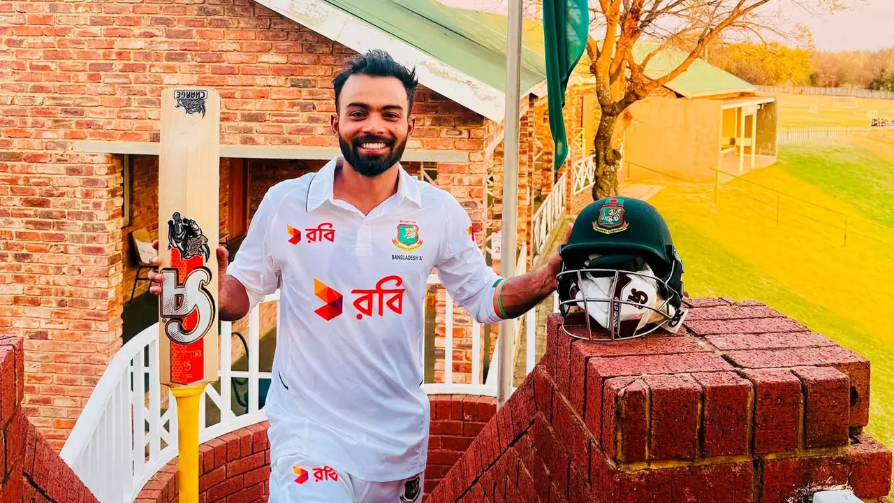 প্রথম বাংলাদেশি হিসেবে বিদেশের মাটিতে ট্রিপল সেঞ্চুরি হৃদয়ের