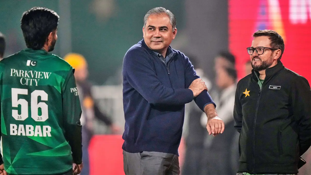 ‘আয়ারল্যান্ডের কাছে হেরেছে ভারত’, পাকিস্তানের হারের সমালোচনায় নাকভি