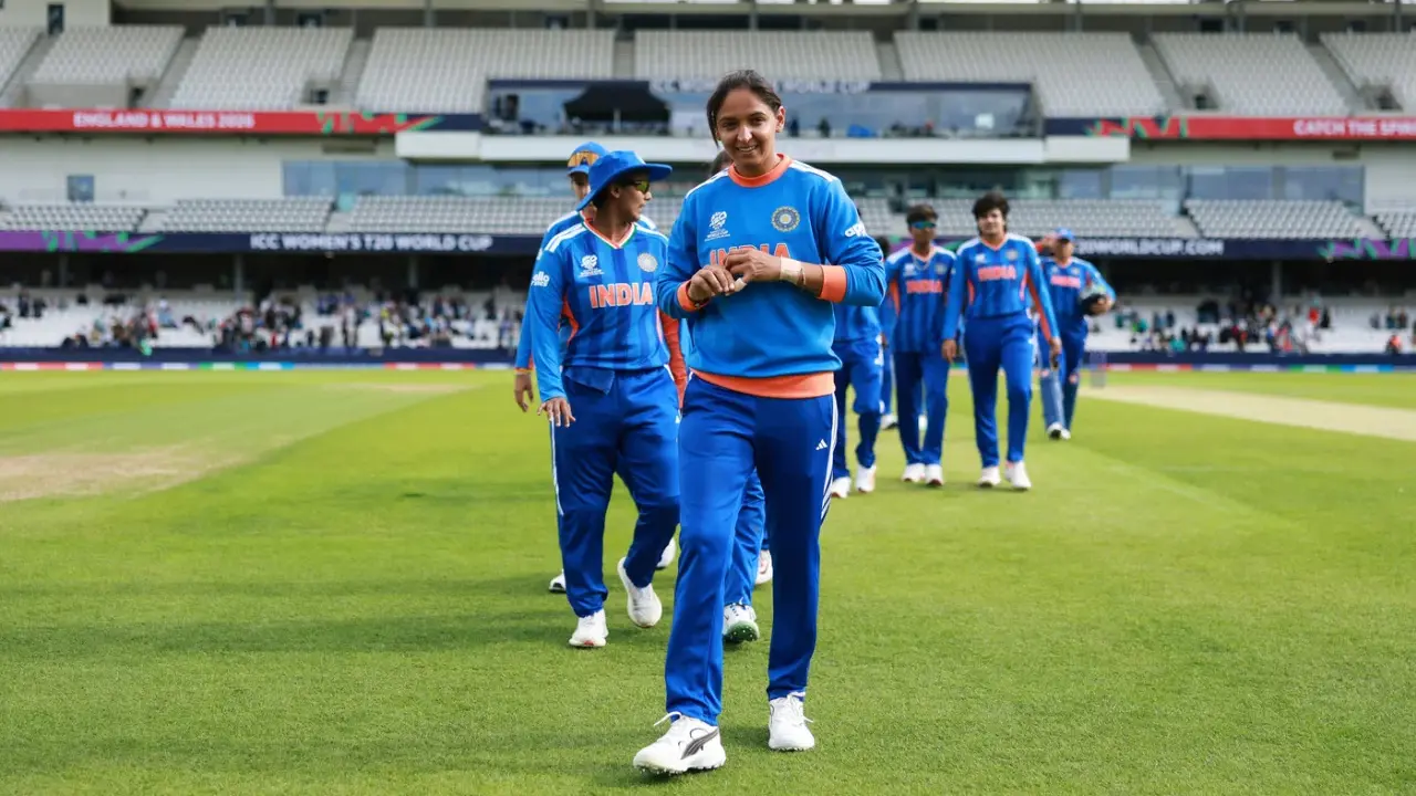 পাকিস্তানের বিপক্ষে খেলতে নেমেই বিশ্বরেকর্ড গড়লেন ভারত অধিনায়ক