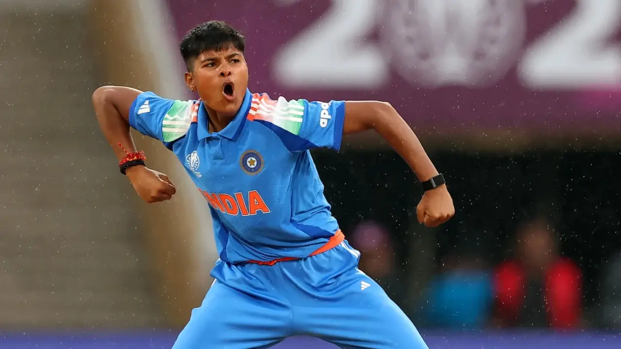 মাঠেই হেনস্থার শিকার ভারতীয় নারী ক্রিকেটার