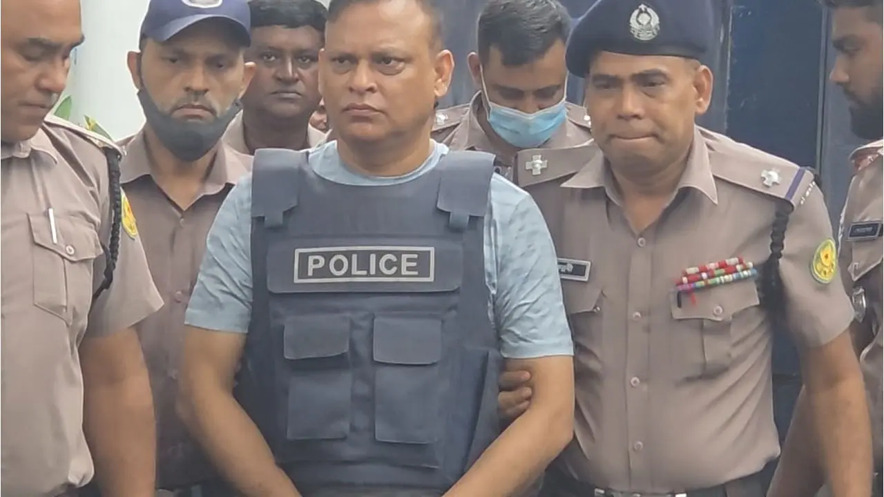 ‘দেশে মনে হয় আমিই একমাত্র অপরাধী, মিডিয়া ট্রায়াল বন্ধ চাই’
