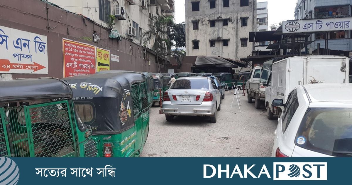গ্যাসের চাপ কম, সিএনজি ফিলিং স্টেশনে দীর্ঘ লাইন