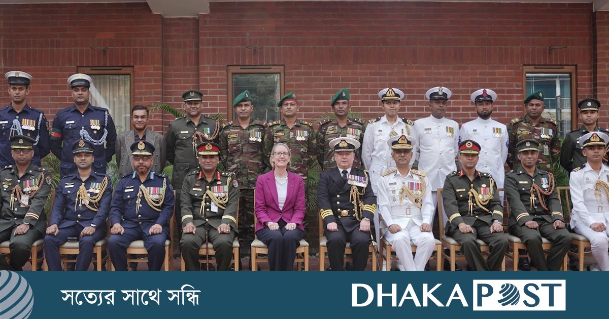 ব্রিটিশ রাজার রাজ্যাভিষেকে অবদান, ১১ সামরিক অফিসারকে সম্মাননা