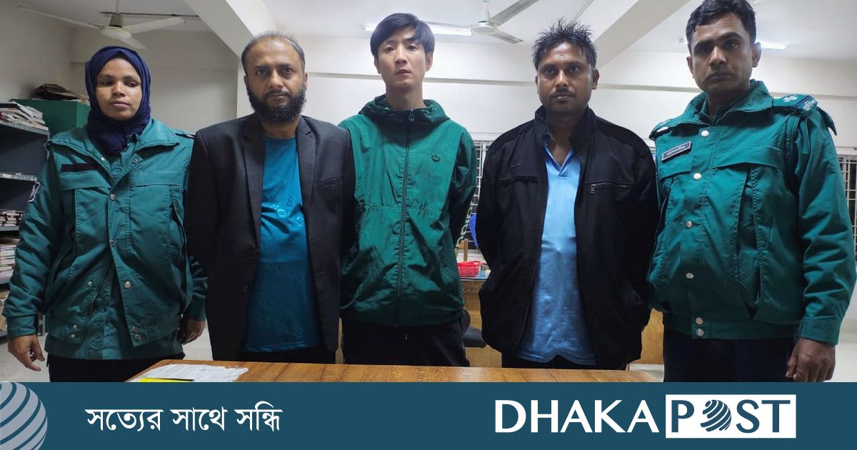 চাকরির প্রলোভনে প্রতারণা, চীনা নাগরিকসহ গ্রেপ্তার ৩