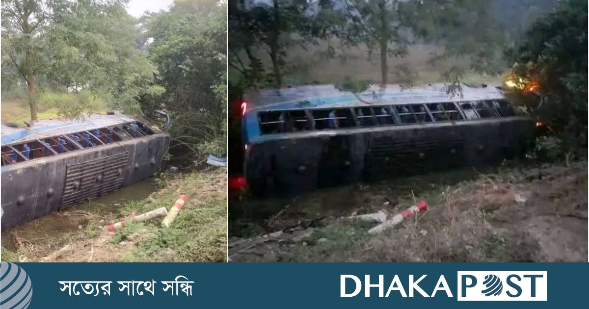 মাহফিল শেষে ফেরার পথে নিয়ন্ত্রণ হারিয়ে খাদে পড়ল বাস