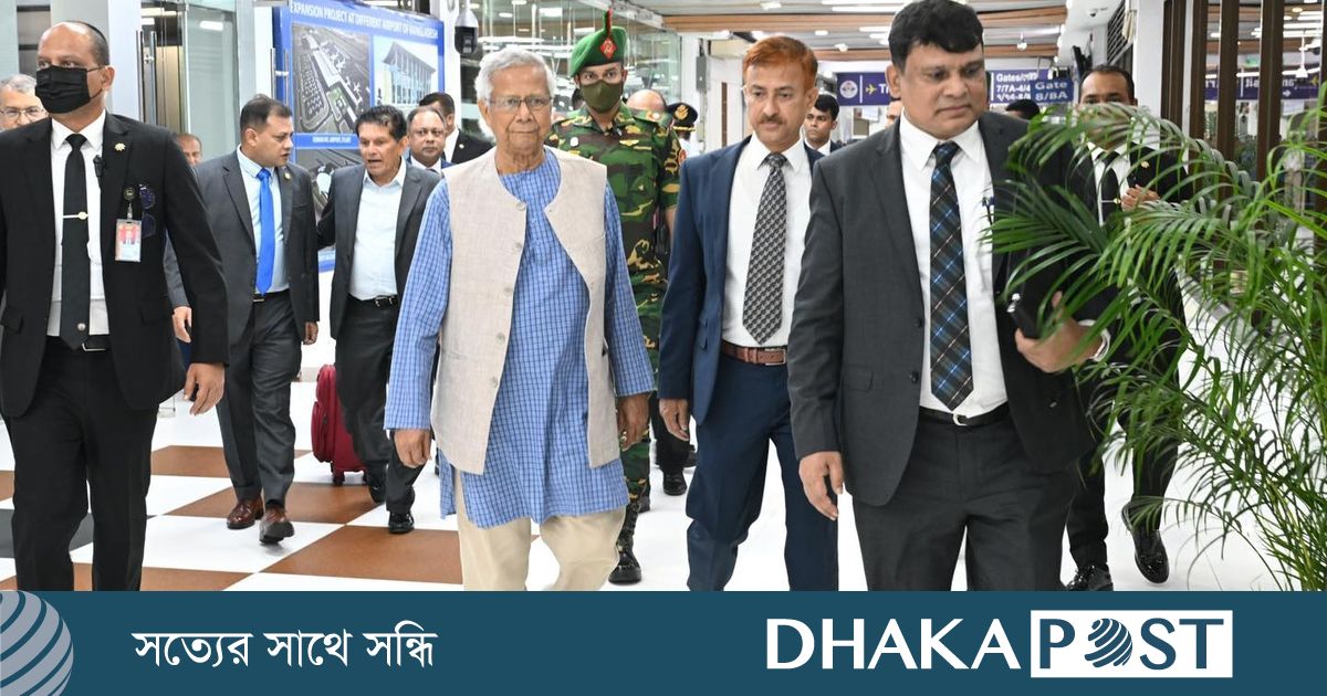 ঢাকার পথে প্রধান উপদেষ্টা