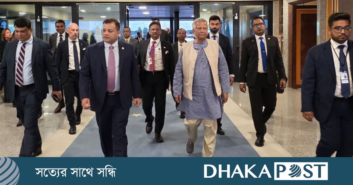 রোম সফর শেষে দেশে ফিরছেন প্রধান উপদেষ্টা
