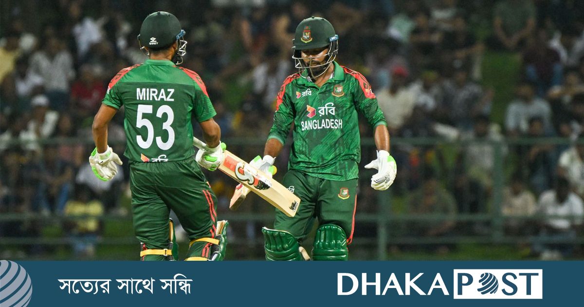 হৃদয়-মিরাজের ফিফটিতে ঘুরে দাঁড়াল বাংলাদেশ