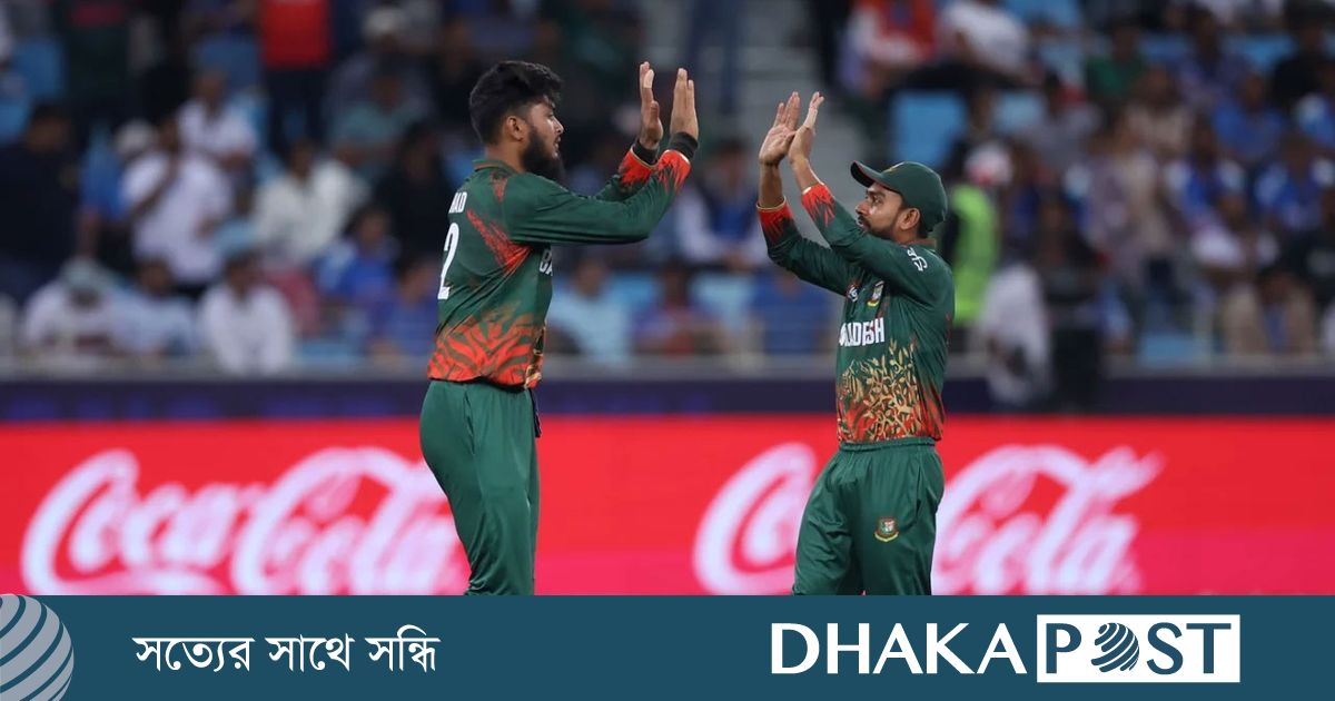 ৪ বলের ব্যবধানে ২ উইকেট হারিয়ে চাপে আফগানিস্তান
