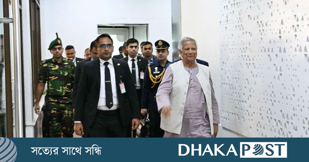 দেশে ফিরেছেন প্রধান উপদেষ্টা