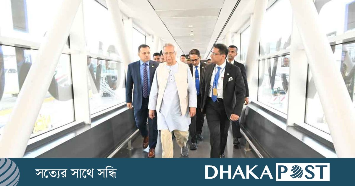 রোমে পৌঁছেছেন প্রধান উপদেষ্টা
