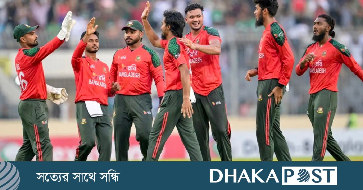 হংকংয়ের বিরুদ্ধে বল হাতে দারুণ সূচনা বাংলাদেশের
