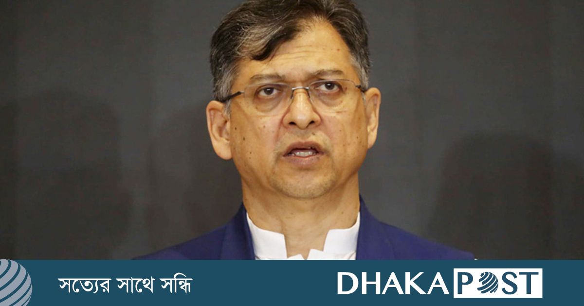 ডাকসুর বিজয়ীদের অভিনন্দন, শিবির নাম প্রচার নিয়ে প্রশ্ন সালাহউদ্দিনের